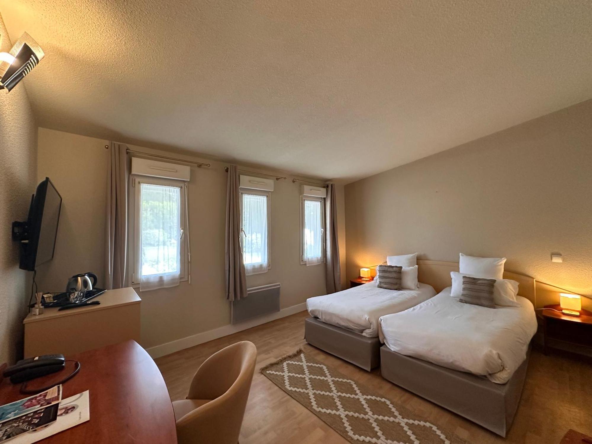 Hotel - Domaine De La Blanchardiere - Le Mans Change  Екстер'єр фото