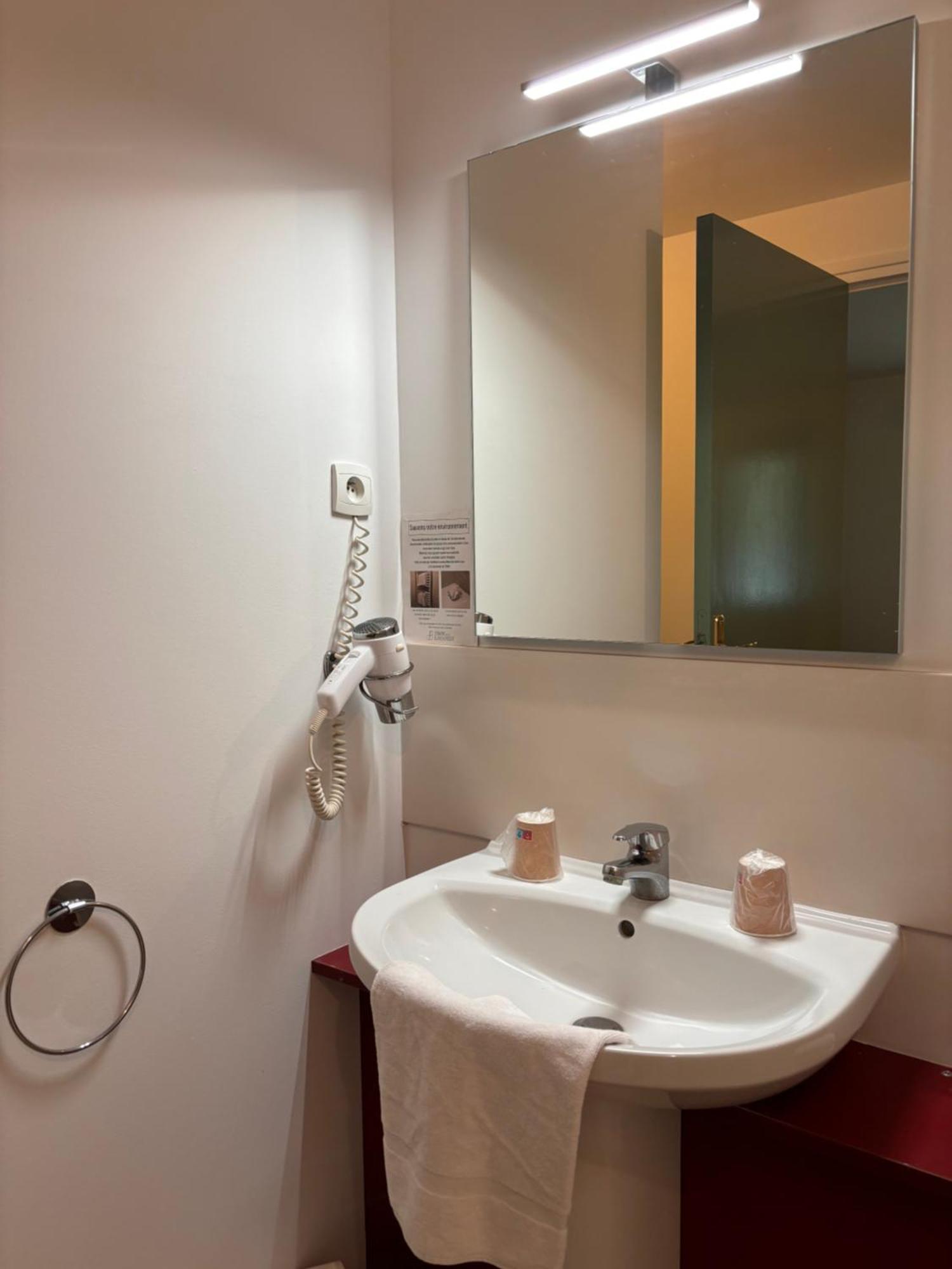 Hotel - Domaine De La Blanchardiere - Le Mans Change  Екстер'єр фото