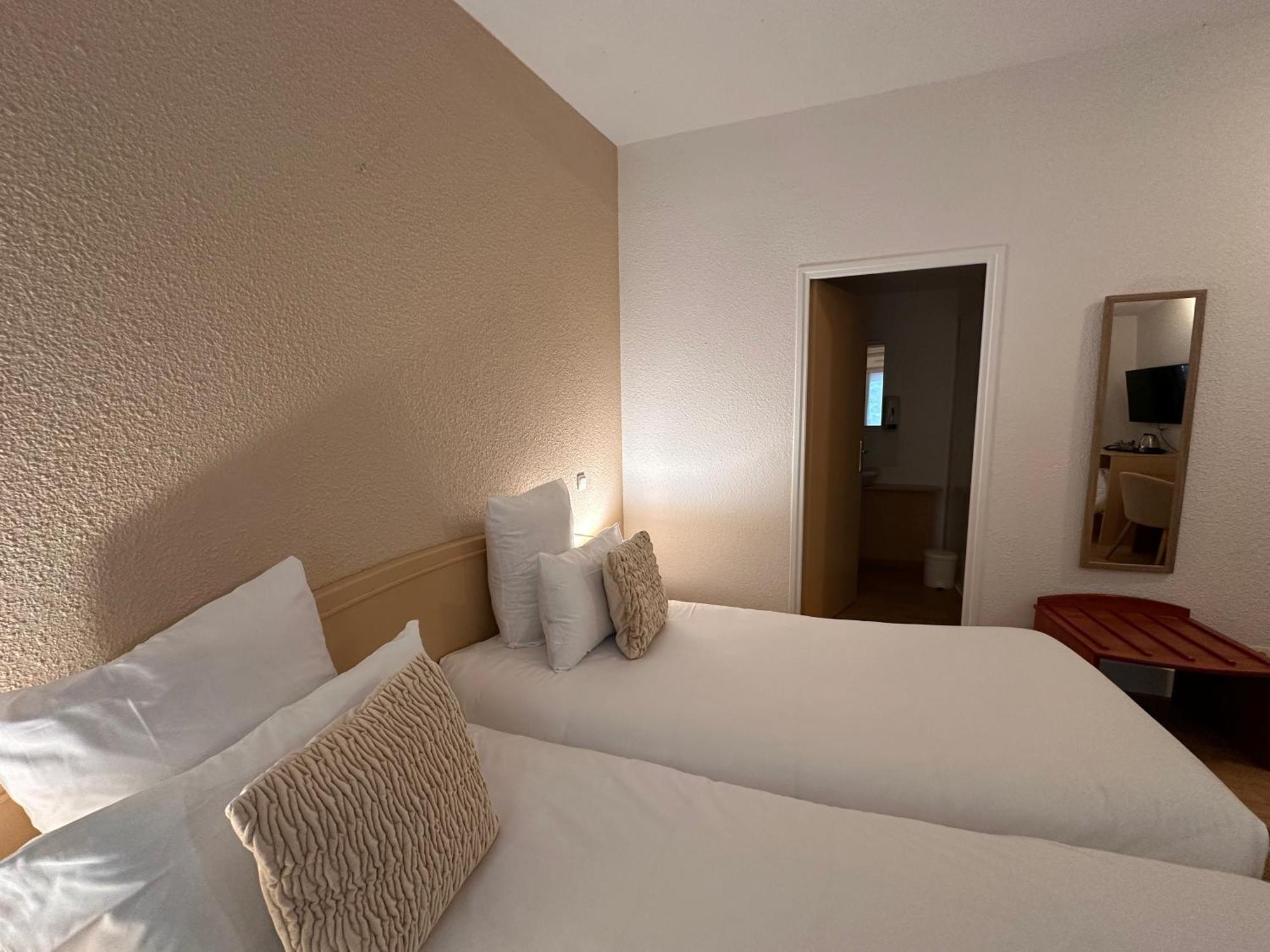 Hotel - Domaine De La Blanchardiere - Le Mans Change  Екстер'єр фото
